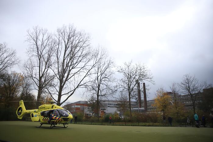 Covid-helikopter landt bij Groene Hart Ziekenhuis