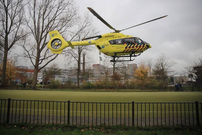 Covid-helikopter landt bij Groene Hart Ziekenhuis