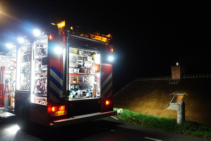 Brand in schoorsteen van woning