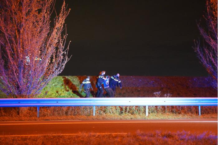 Verward persoon van de weg gehaald