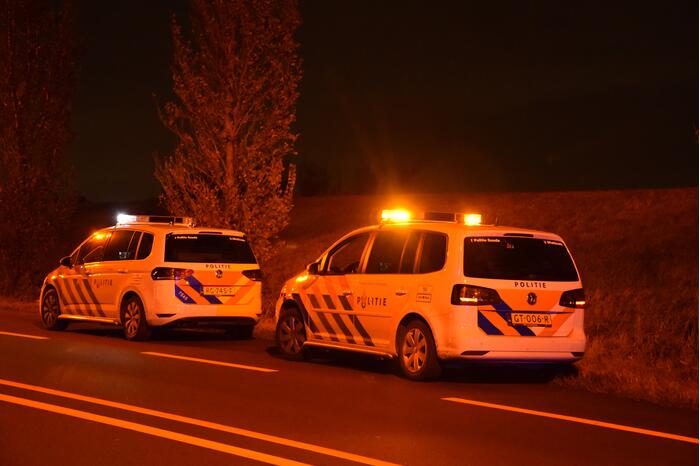 Verward persoon van de weg gehaald