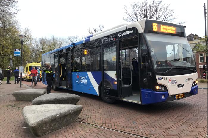 #Leeuwarden Twee gewonden bij verkeersongeval met stadsbus Ruiterskwartier Leeuwarden.