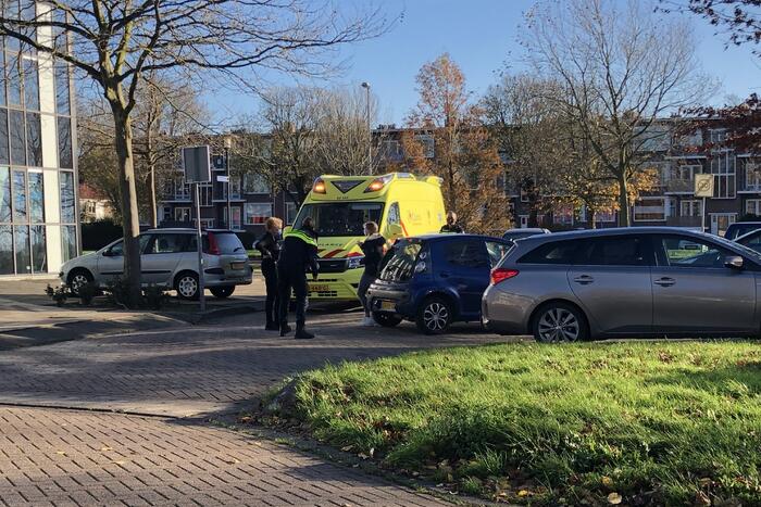 Fietser gewond na botsing met auto