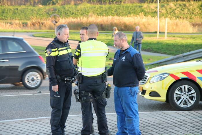 Motoragent aangereden door auto