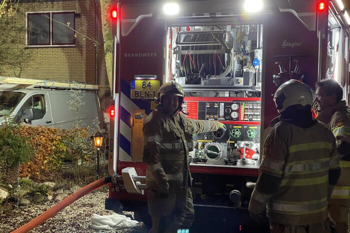 Brand in schoorsteen van woning