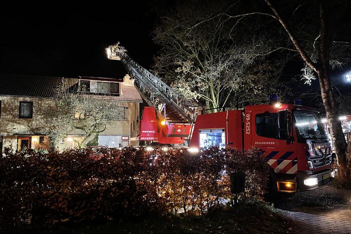 Brand in schoorsteen van woning