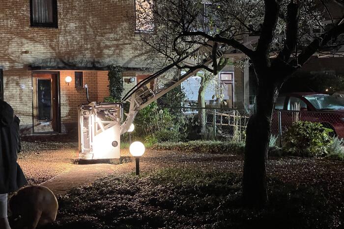 Brand in schoorsteen van woning