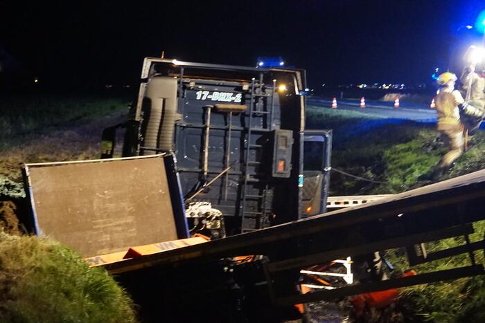 Zeer ernstig ongeval tussen vrachtwagen en bestelbus