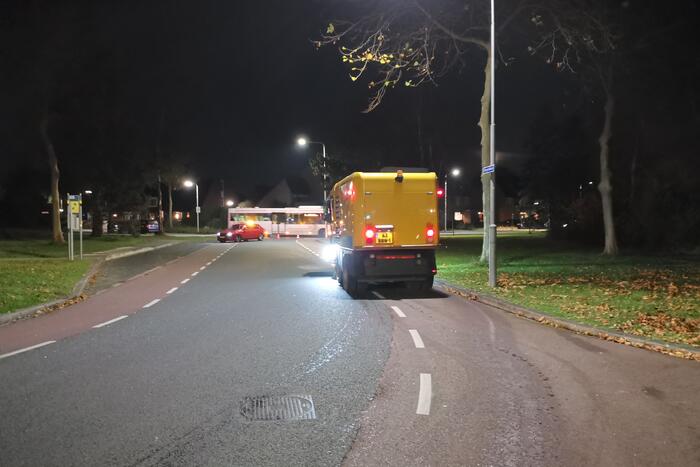 Weg afgesloten door glas op wegdek