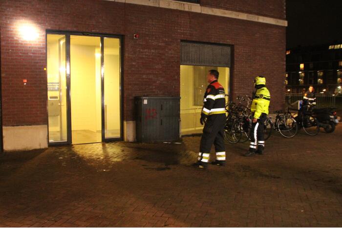 Rookontwikkeling door brand in prullenbak