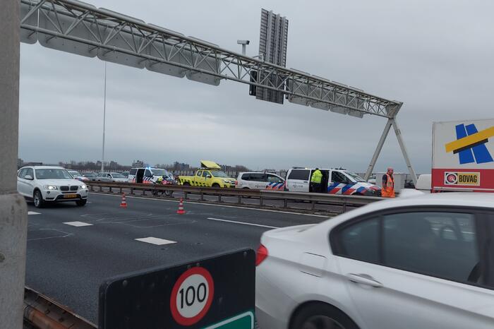 Automobilist gewond bij aanrijding met vrachtwagen