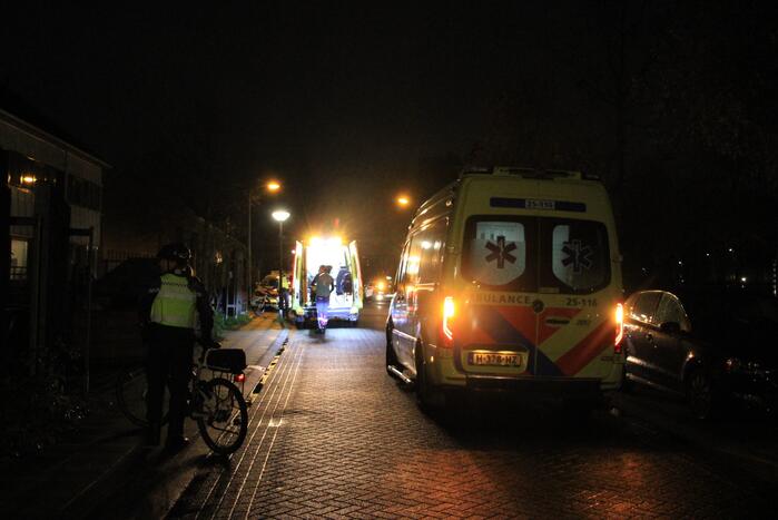 Persoon zwaargewond door incident in woning