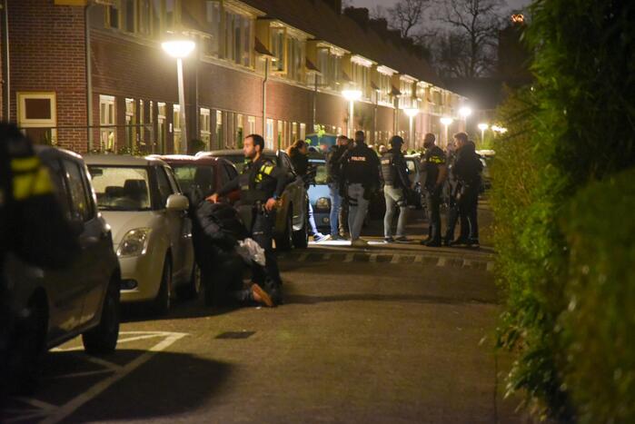 Gewonden en aanhoudingen bij overval