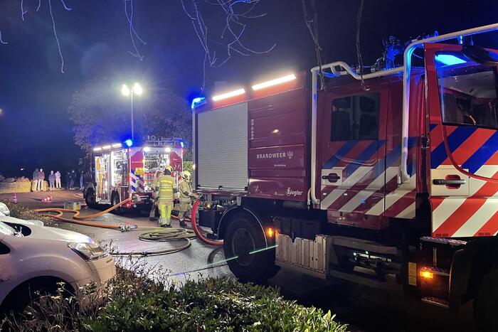 Auto volledig verwoest door brand