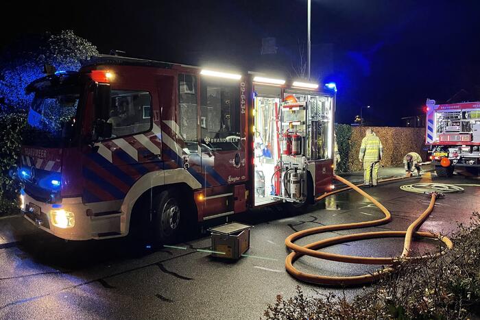 Auto volledig verwoest door brand