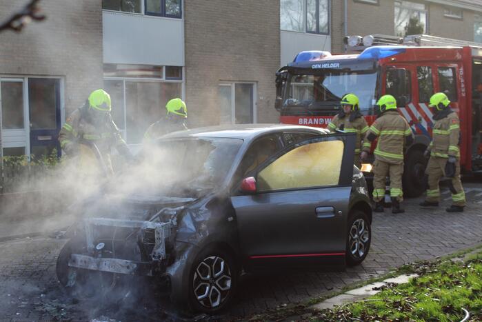 Opnieuw auto uitgebrand in straat