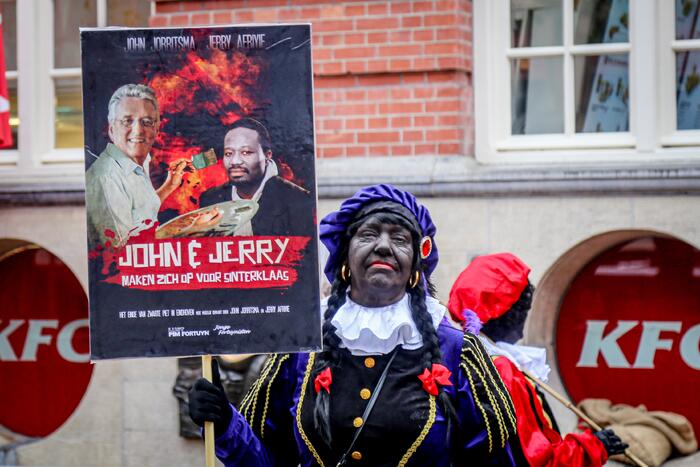 Veel politie door demonstratie voor Zwarte Piet