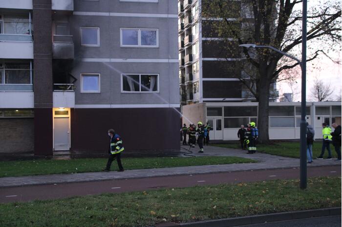 Gewonde bij uitslaande brand in flat