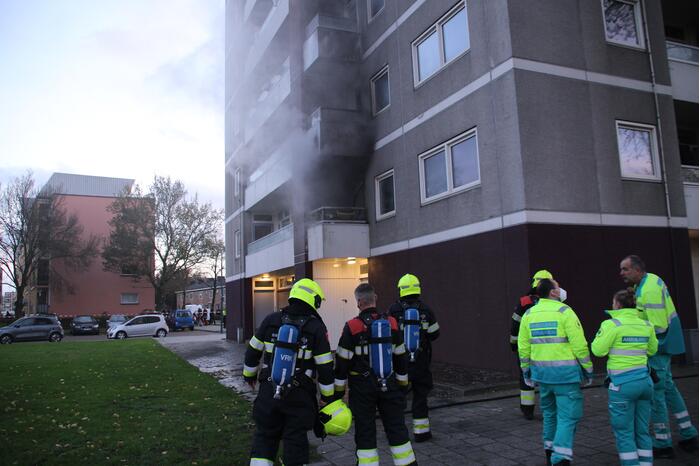 Gewonde bij uitslaande brand in flat
