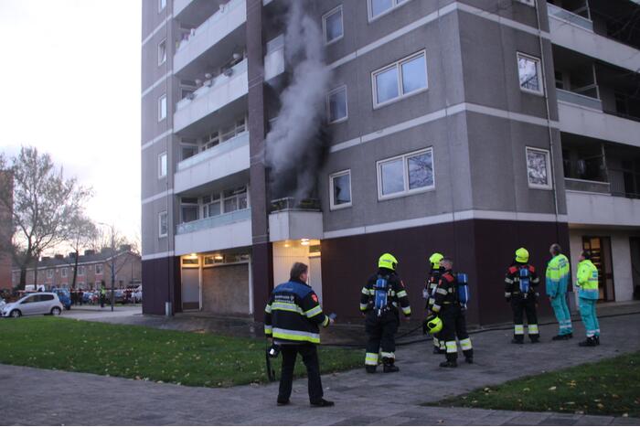 Gewonde bij uitslaande brand in flat