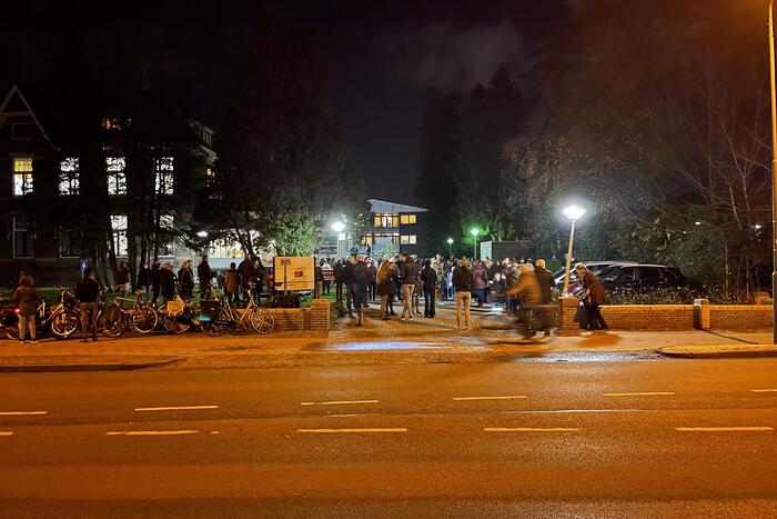 Protest tegen overplaatsing Irakees gezin uit azc