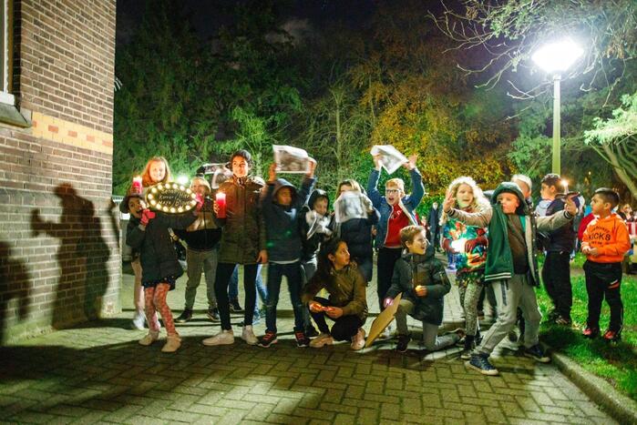 Protest tegen overplaatsing Irakees gezin uit azc