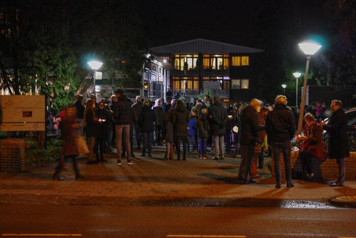 Protest tegen overplaatsing Irakees gezin uit azc