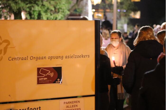 Protest tegen overplaatsing Irakees gezin uit azc