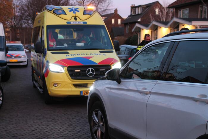 Jongetje geschept door auto