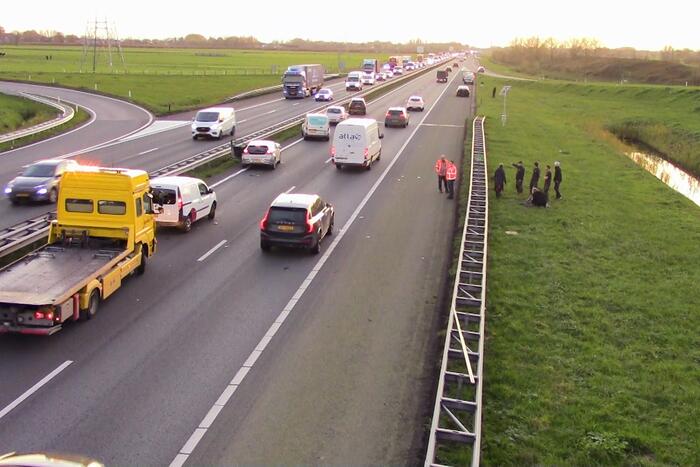 Ongeval zorgt voor file op snelweg