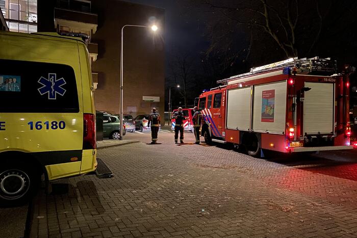 Bewoonster naar ziekenhuis na mogelijke gaslucht