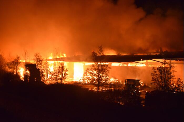 Grote brand verwoest boerenschuur