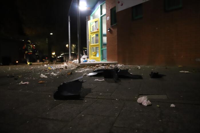 Veel schade bij kinderdagverblijf door vuurwerkbom