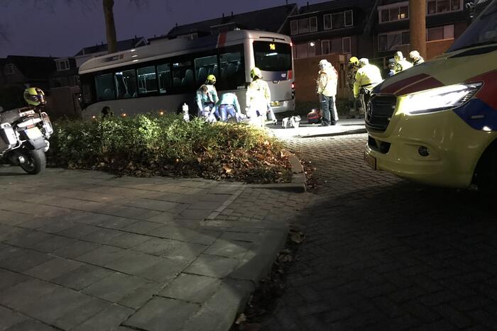 Fiester aangereden door lijnbus