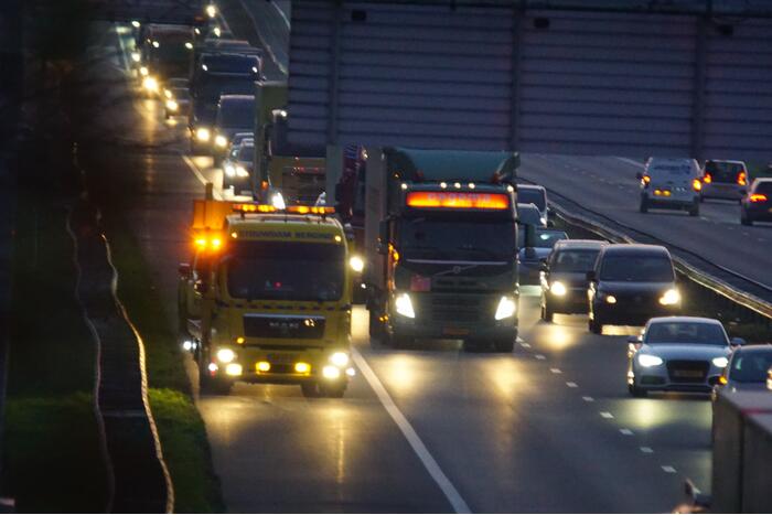 #Wezep Flinke file door ongeval op snelweg Rijksweg A28 Wezep.