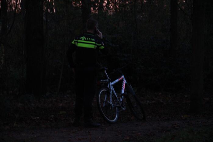 Rolstoel vermiste man aangetroffen in bosgebied