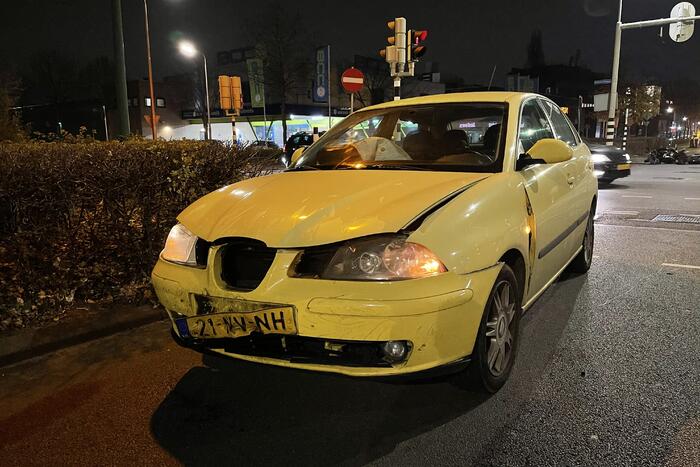 Motorrijder gewond na aanrijding met auto