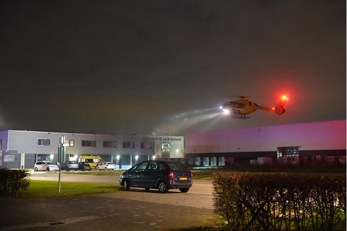 Traumahelikopter ingevlogen voor bedrijfsongeval