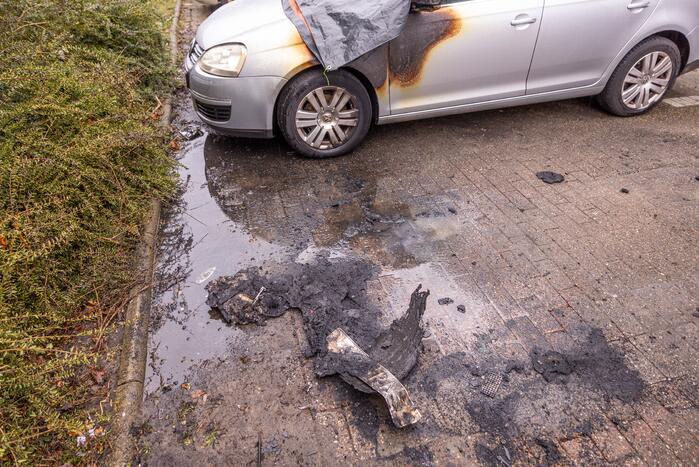 Liendert opgeschrikt door nachtelijke autobranden