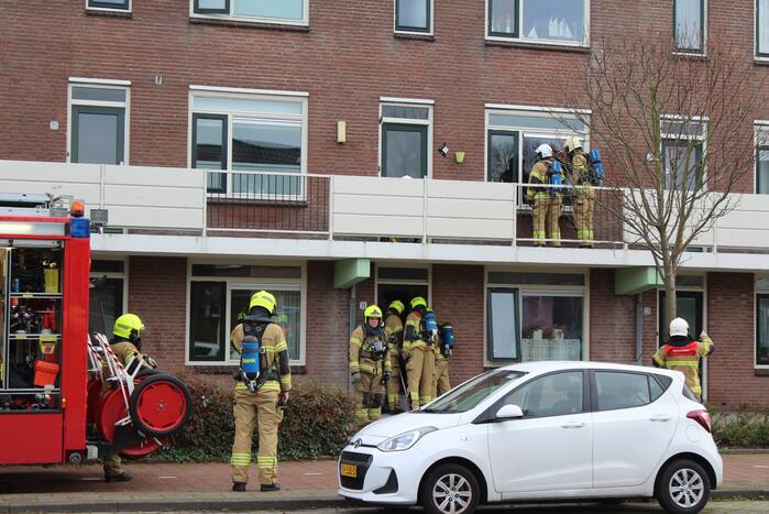 Woningen uit voorzorg ontruimd na gaslucht