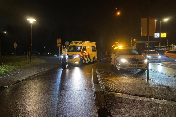 Personenauto in aanrijding met scooter