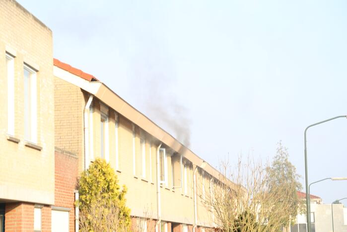 Brand in badkamer van woning