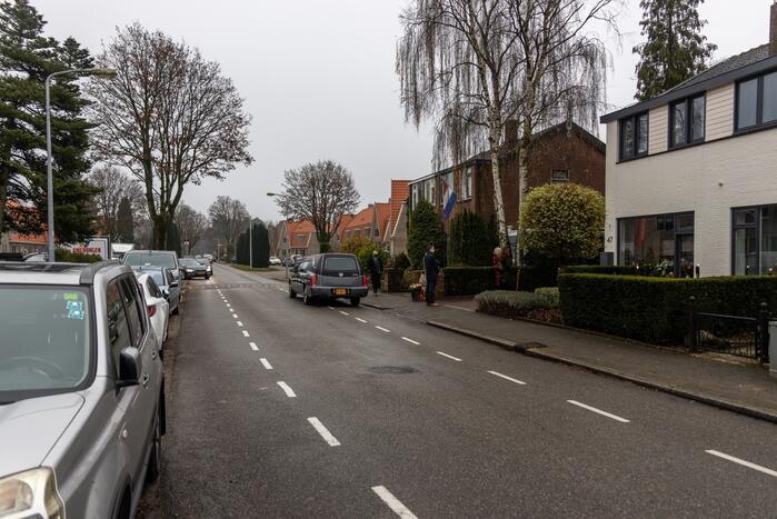 Laatste eer aan overleden brandweerman Pim van der Bruggen