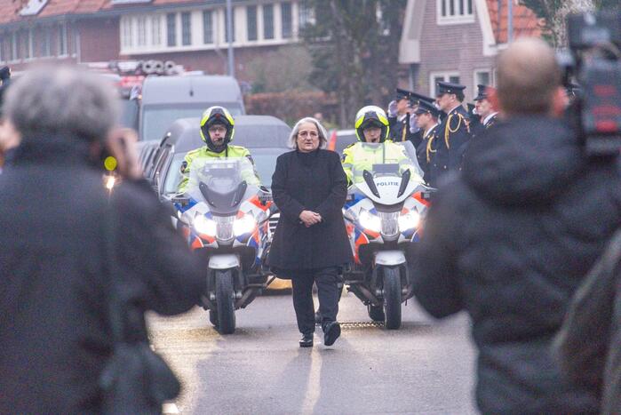 Laatste eer aan overleden brandweerman Pim van der Bruggen