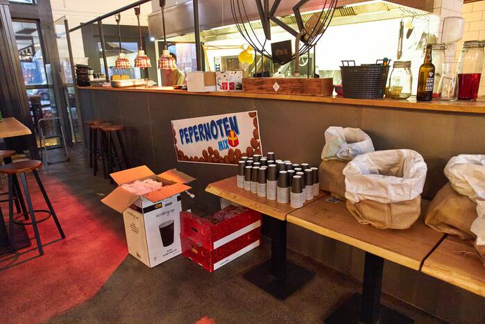 Brand in pakjeshuis van Sinterklaas