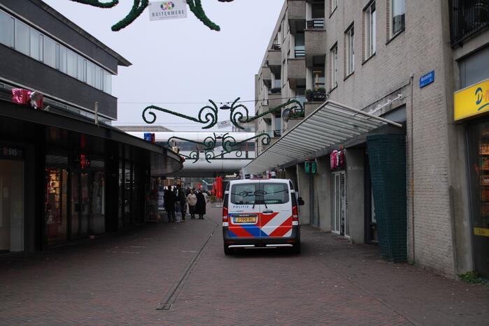 Politie aanwezig door overval op T-Mobile