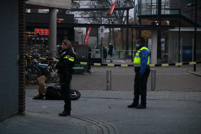Politie aanwezig door overval op T-Mobile