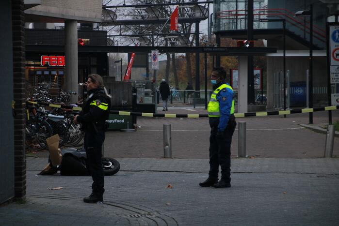 Politie aanwezig door overval op T-Mobile