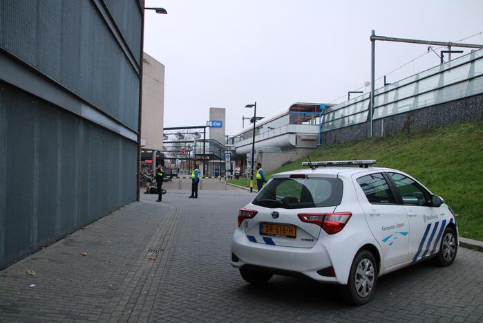 Politie aanwezig door overval op T-Mobile