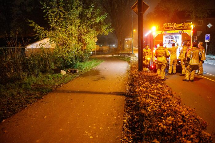 Restanten vuurwerk in brand gestoken